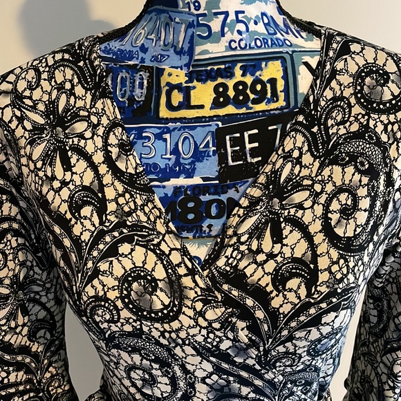 Moa Moa Black & Cream Fitted Dress – Size Medium - Picture 5 of 11